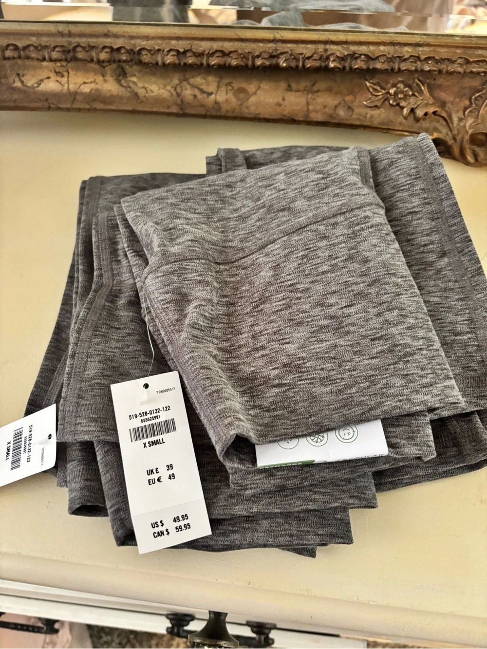 Gilly Hicks Gray Heathered Leggings X2 and matching jacket jacket - Picture 1 of 3